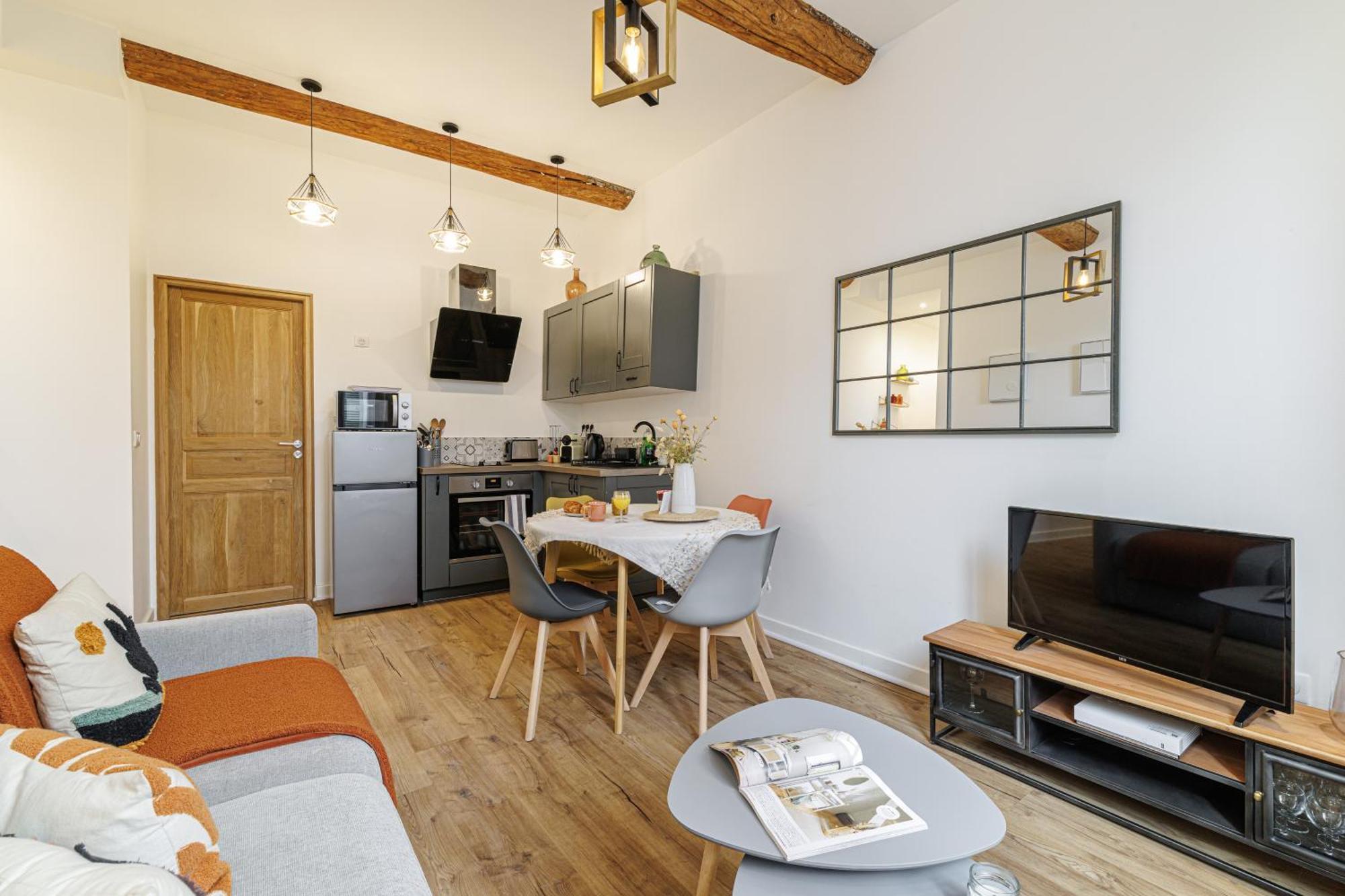 Old Town Antibes Superb New Flat, For 3, Ac, Wi-Fi Lägenhet Exteriör bild