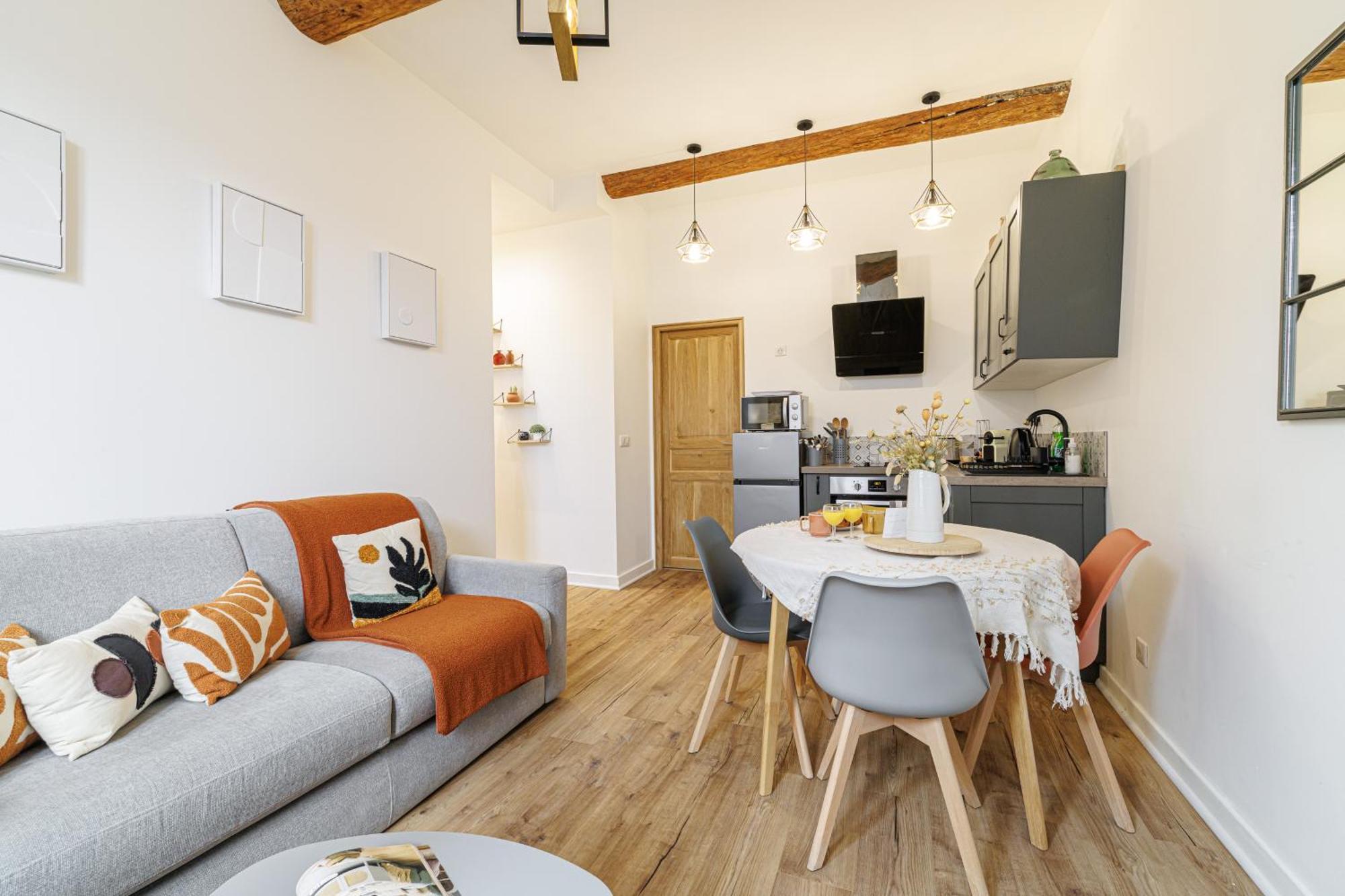 Old Town Antibes Superb New Flat, For 3, Ac, Wi-Fi Lägenhet Exteriör bild