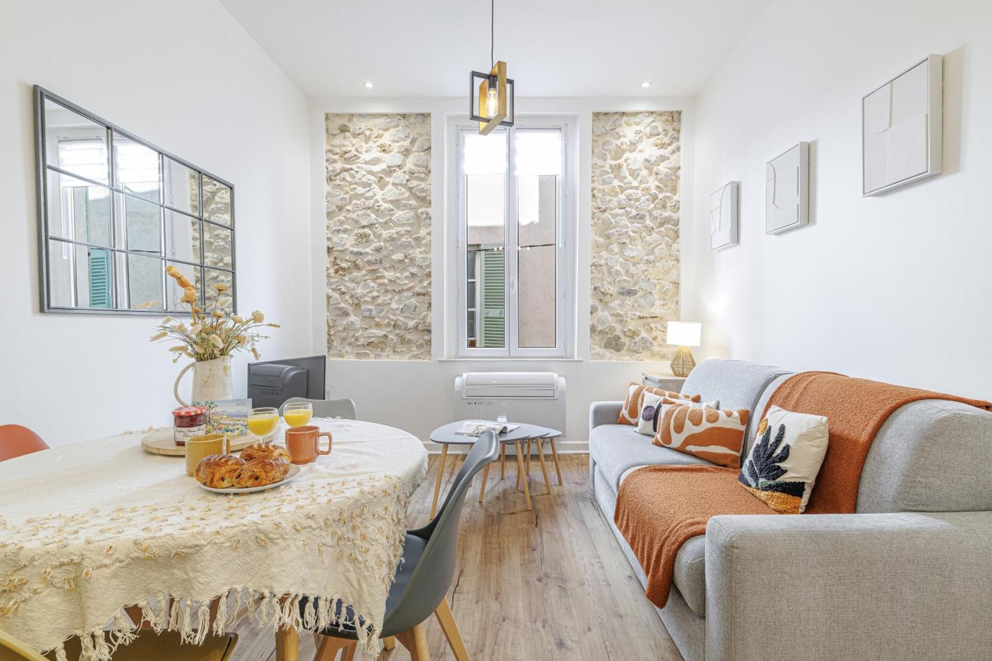 Old Town Antibes Superb New Flat, For 3, Ac, Wi-Fi Lägenhet Exteriör bild