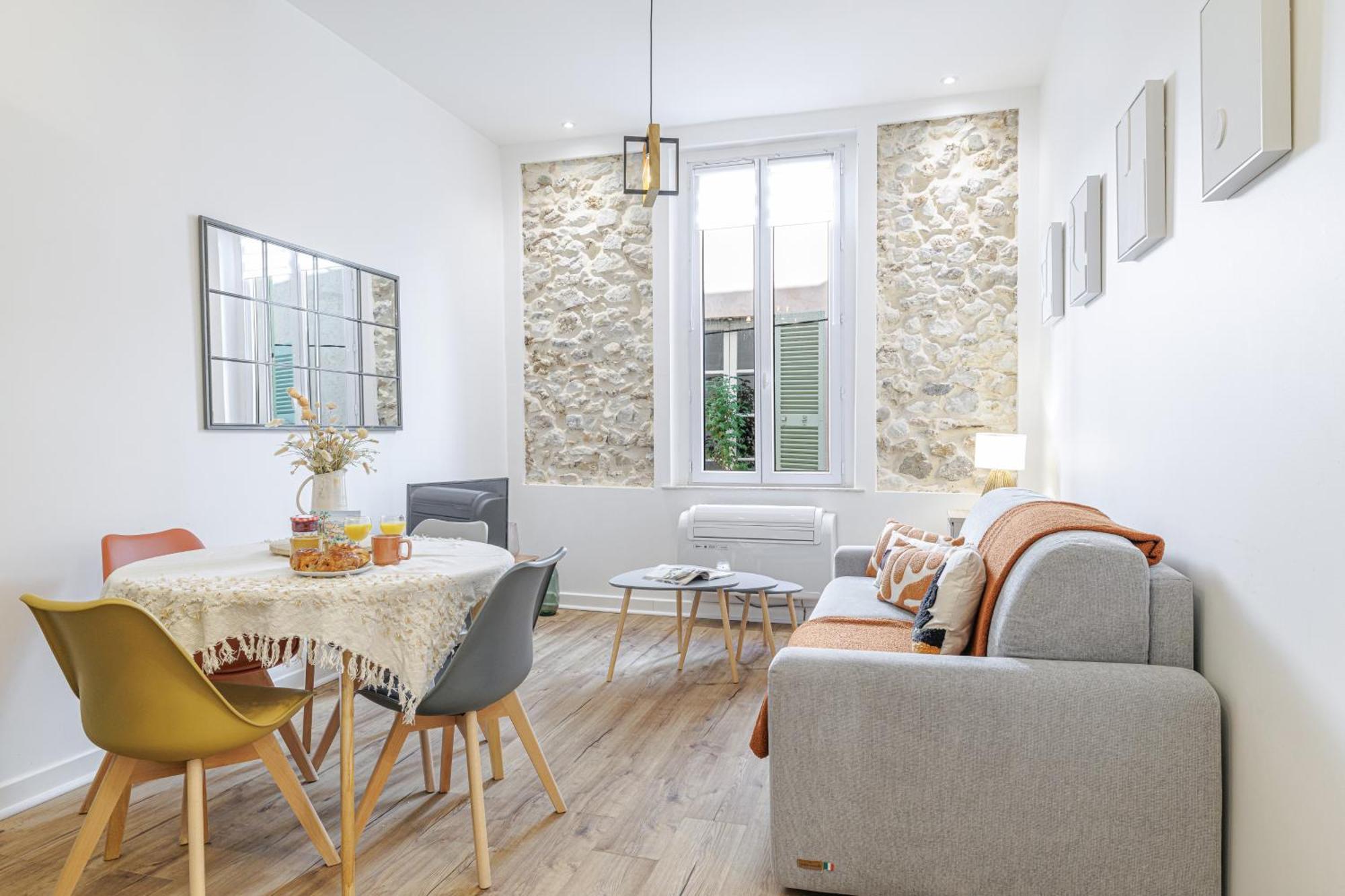 Old Town Antibes Superb New Flat, For 3, Ac, Wi-Fi Lägenhet Exteriör bild